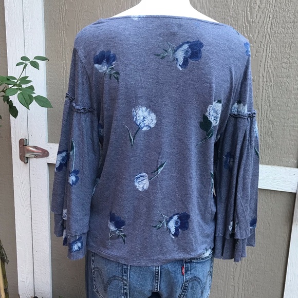 D4 Lucky Brand Bell Sleeve Knit Floral Shirt M - Picture 5 of 6